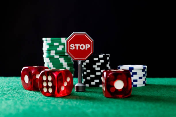 qqyuk platform dashboard showing sportsbook, live casino, and slots